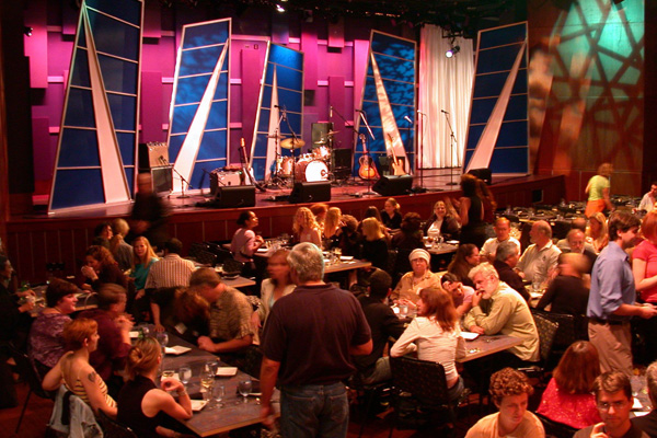 Dining and music at World Cafe